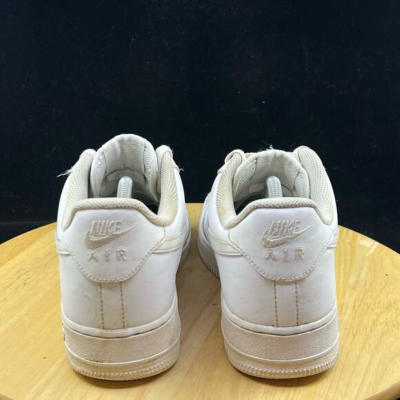 Nike Air Force 1 '07 Low Triple White Shoes Sneakers Men's Size 10 CW2288-111 - Picture 6 of 10